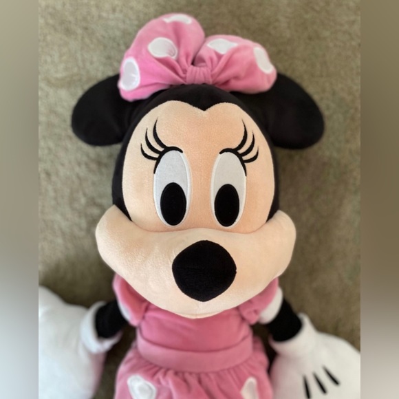 DISNEY Minnie 36” (3FT) Plush Toy - Picture 3 of 8